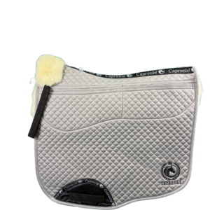 Capreole Lammfellschabracke Vario Dressur – Grau
